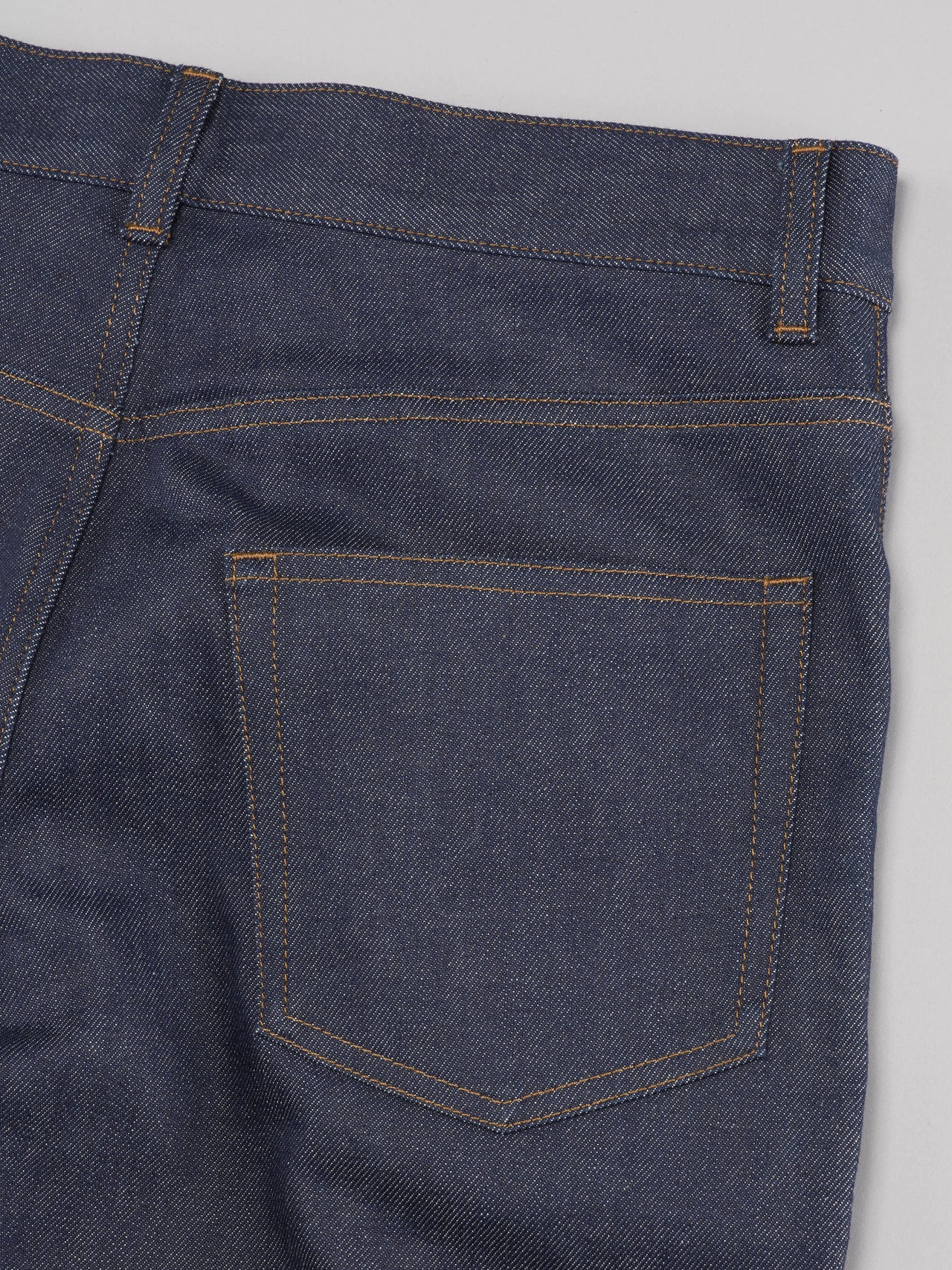 A.P.C.「JEAN CLYDE」の特徴 バックポケット