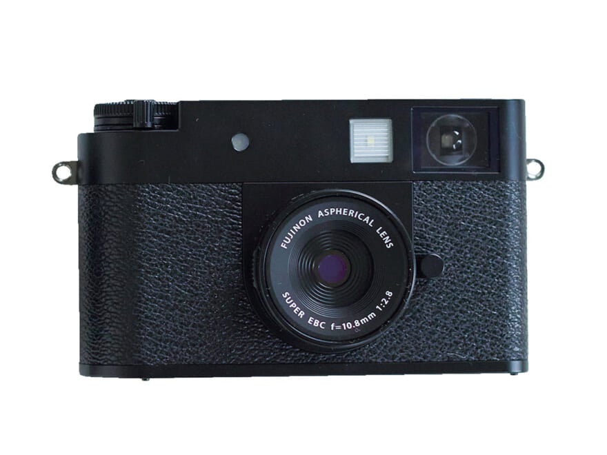 コンデジ　FUJIFILM X half