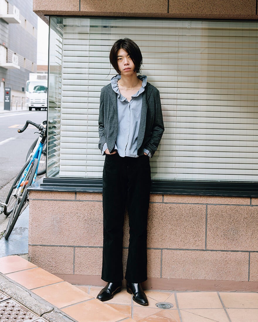 BRAND NEW DAYS.スタッフの内田 響 全身