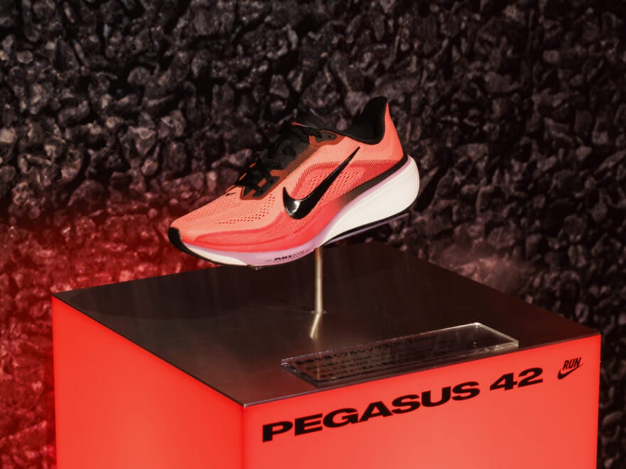 「ナイキ ペガサス 42」の プロダクトプレゼンテーション
