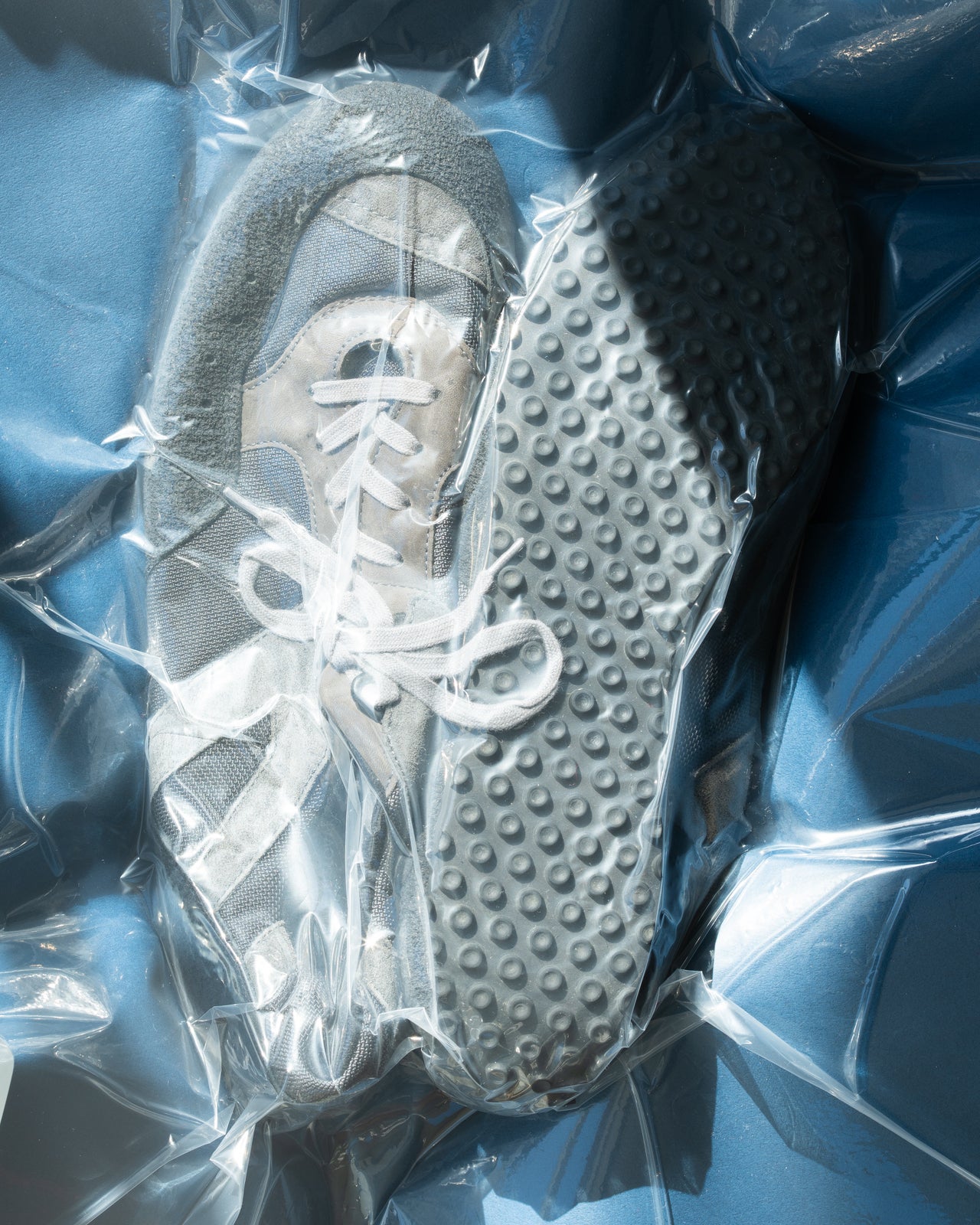 YOKE &times; REPRODUCTION OF FOUND コラボレーションスニーカー　ソール