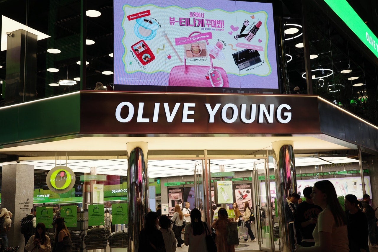 オリーブヤング（OLIVEYOUNG）明洞タウン店の外観