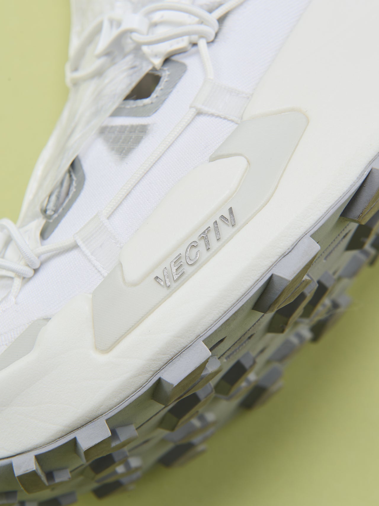 ザ・ノース・フェイスのベクティブ ブリーズ DCF スニーカーのアウトソール