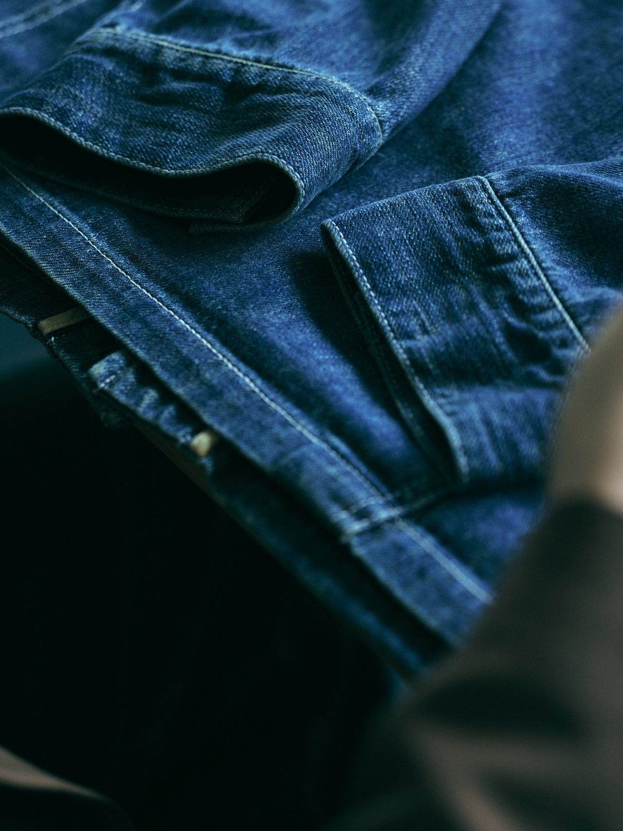 オシャレな人が買ってよかった〈seya.〉&times;〈EDIFICE〉のドックジャケットの素材感