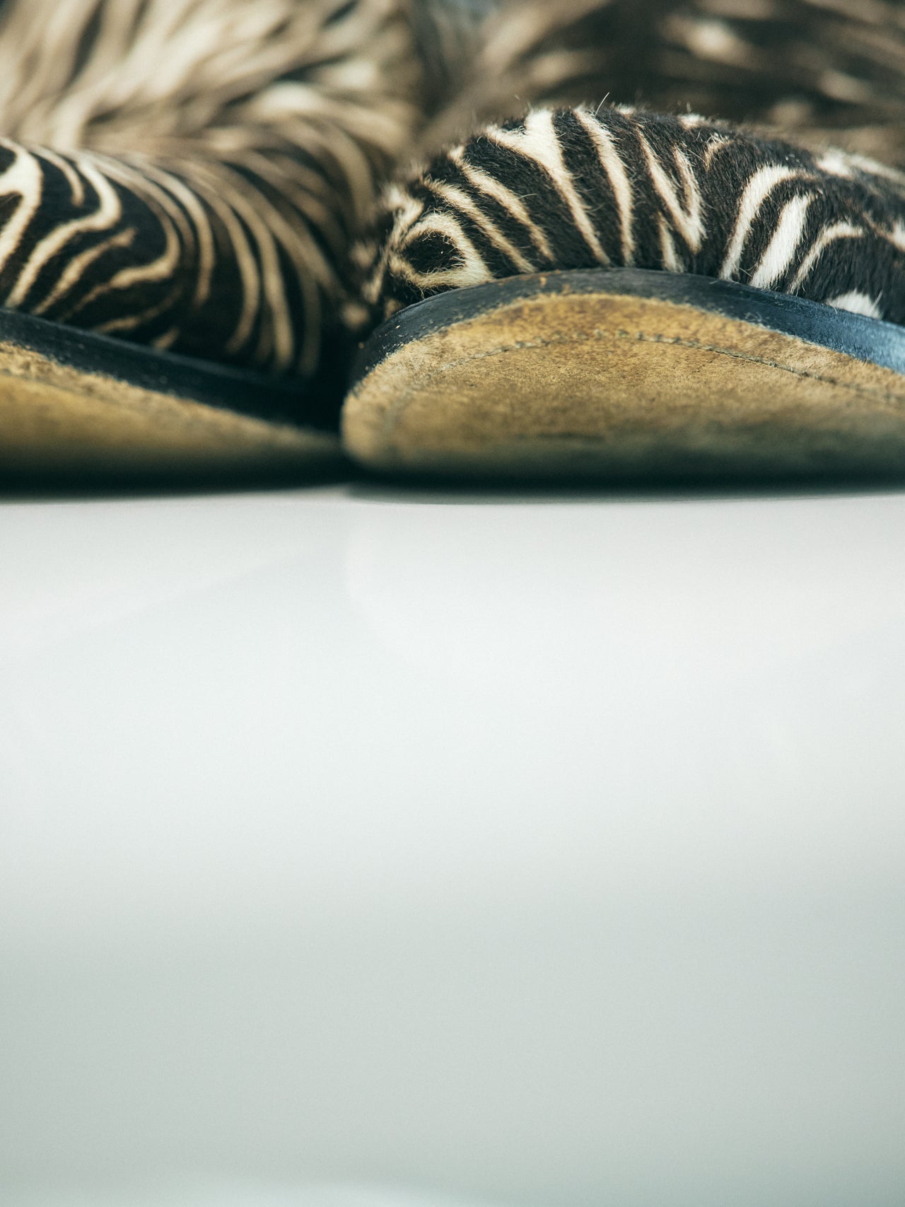 2.〈NICENESS〉の革靴　４