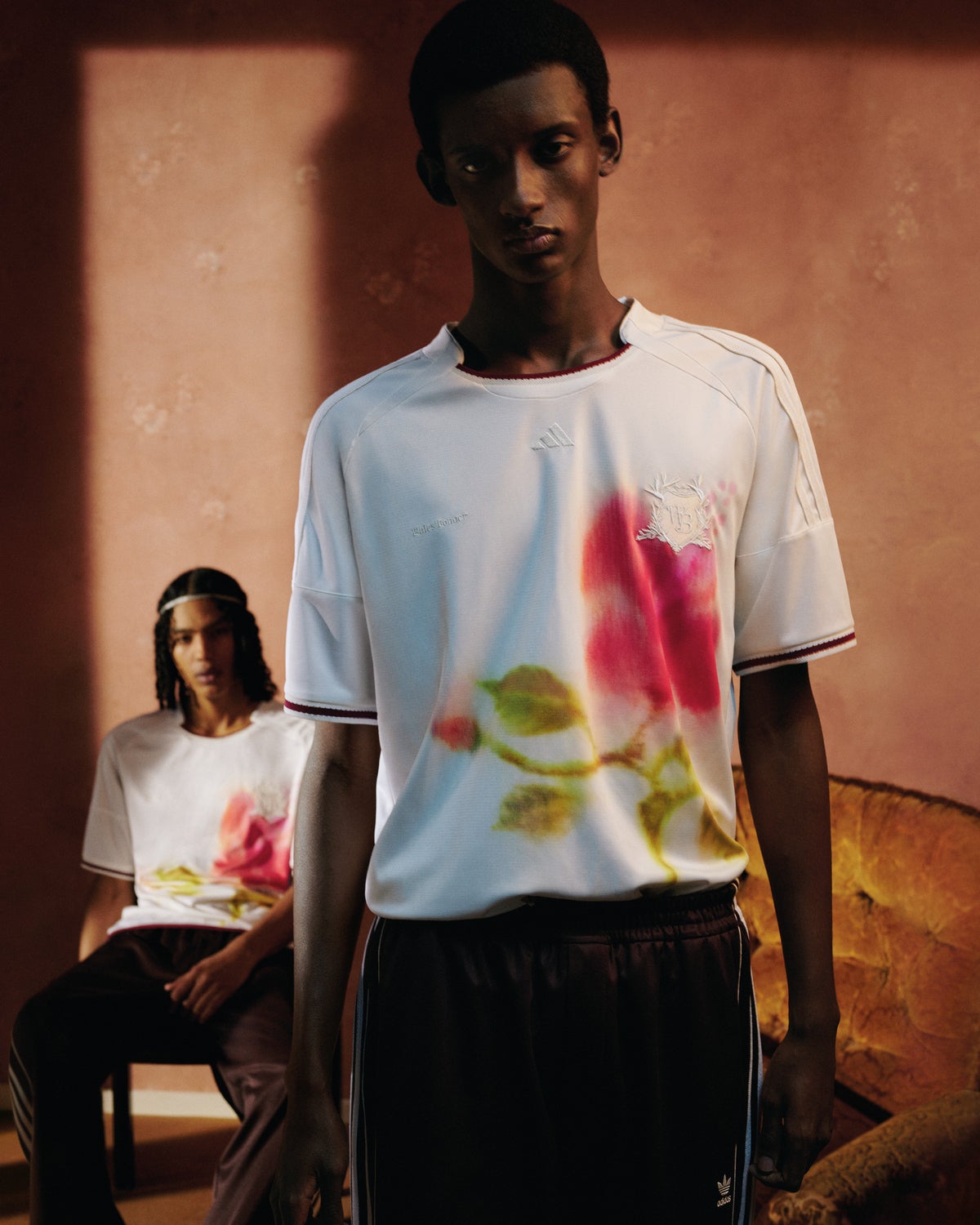 adidas Originals by Wales Bonner　ビジュアル　tシャツ