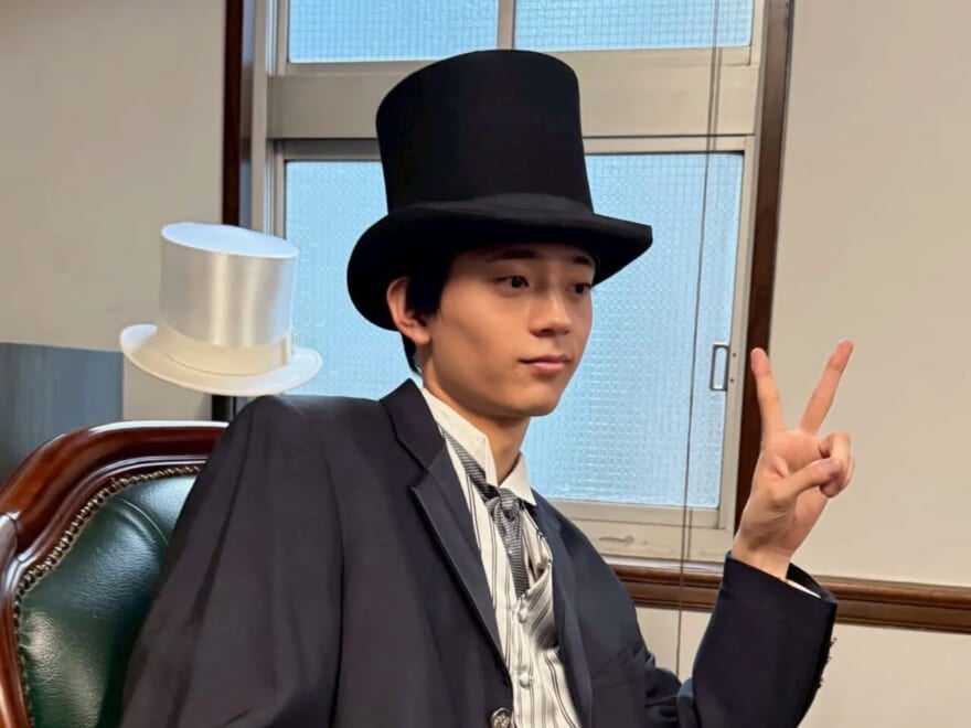 5/1配信開始。Huluドラマ『メルカトル・ナイト』で前回とはまた違う「探偵役」に[水沢林太郎]