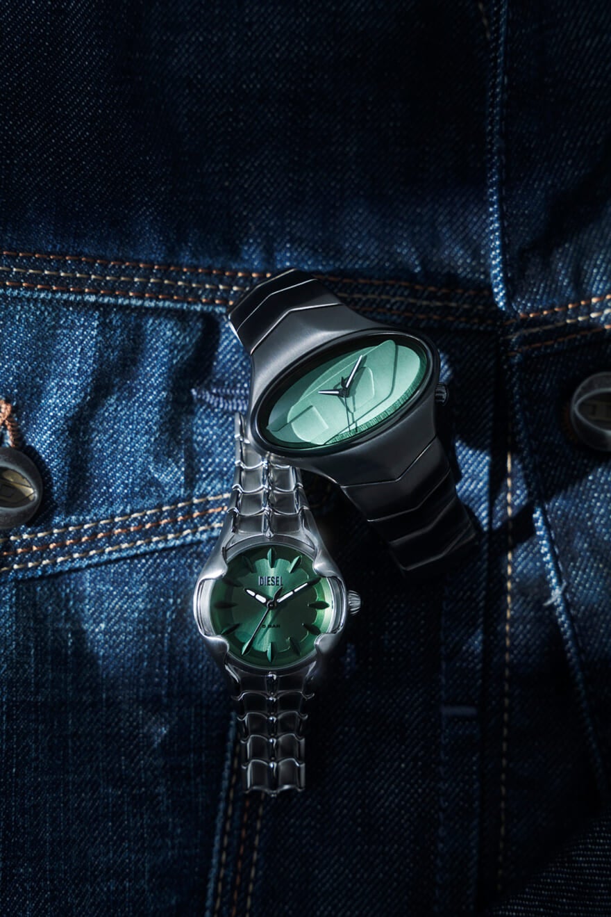 DIESELのメンズ用腕時計「D-RUSH」と「VERT」のセージグリーンモデル