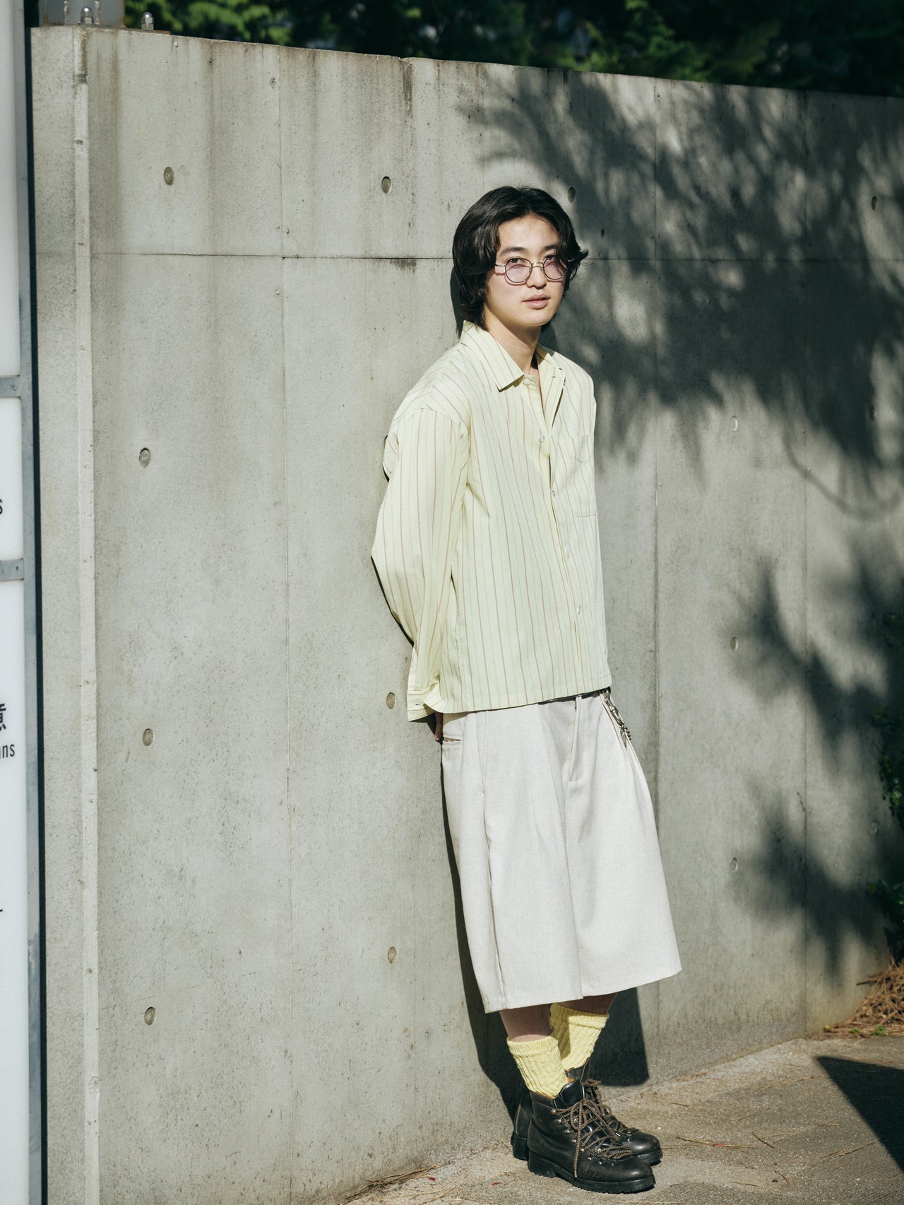 〈zoff&times;JOURNAL STANDARD relume〉のサングラスの着こなし