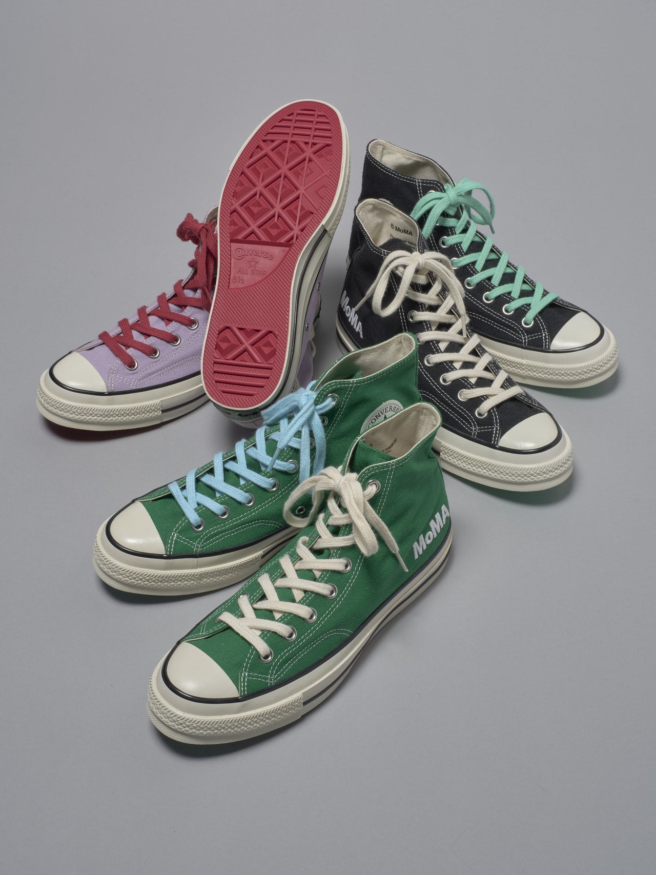 コンバース&times;MoMA デザインストアのコラボスニーカー　ALL STAR LGCY HI / MoMAのカラバリ