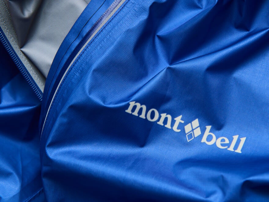「モンベル」で４月に買うべき“最強の防水名品”７選！２万円台ゴアテックスジャケットからバッグやキャップまで新作ばかり！［mont-bell]