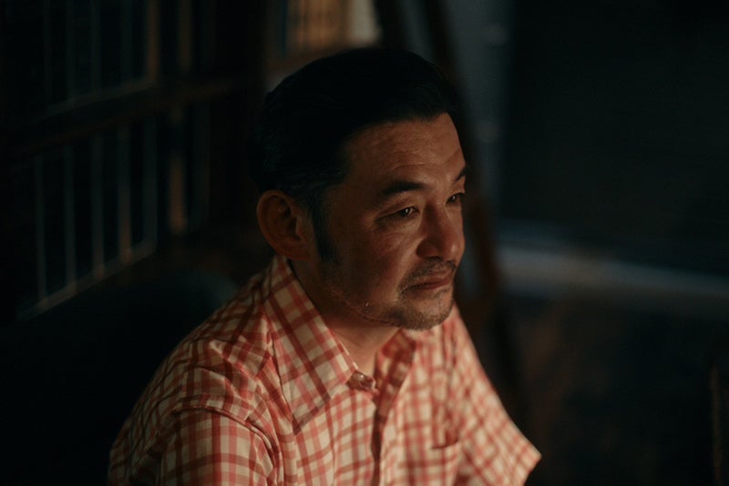 シャネルの映画人育成メンターシッププログラムで選ばれた古川葵さんによるショートフィルム作品「夕べの訪問客」の場面写真2