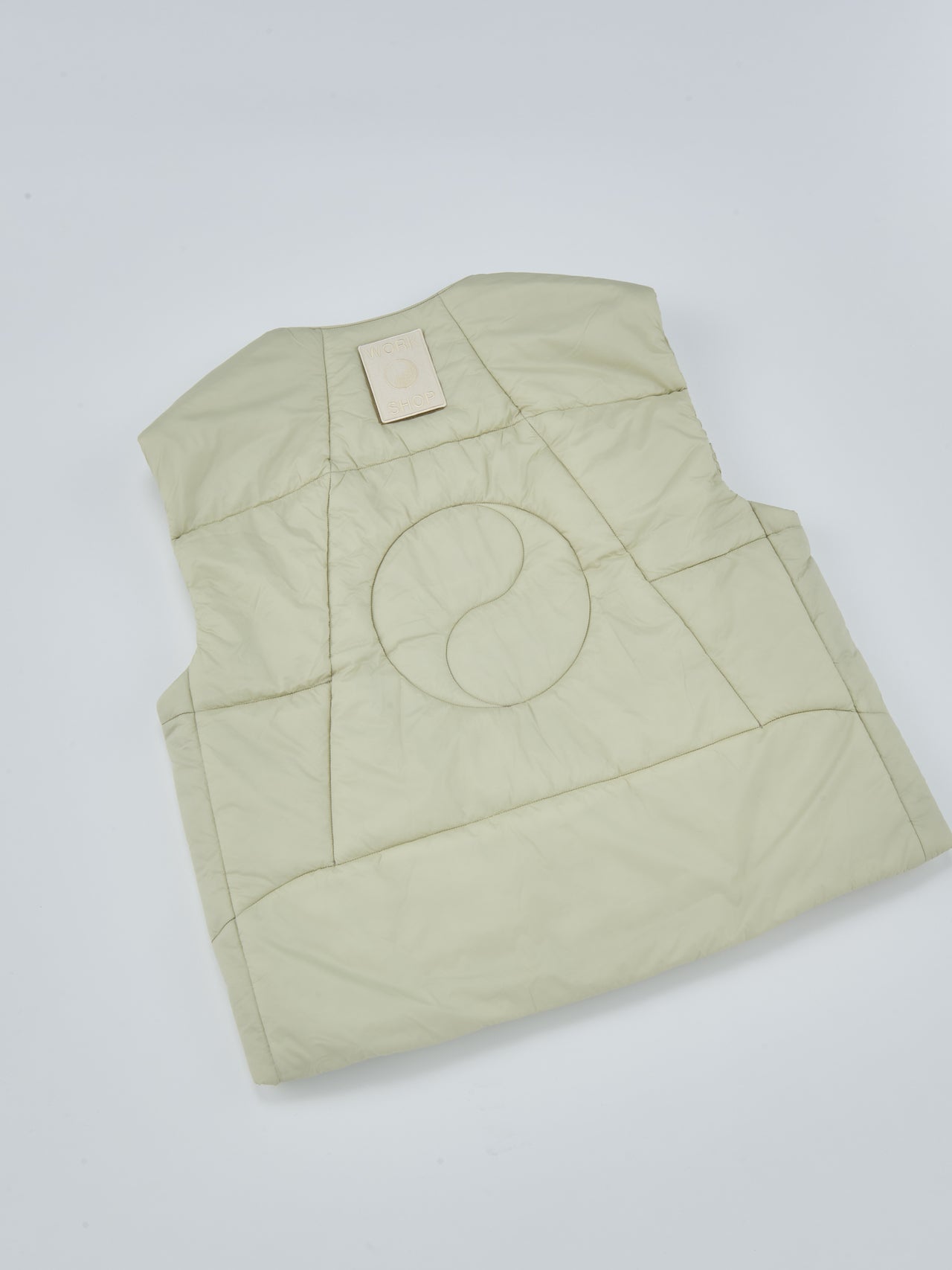 OUR LEGACY WORK SHOP&times;Goldwin、インサレーテッドベスト、バック