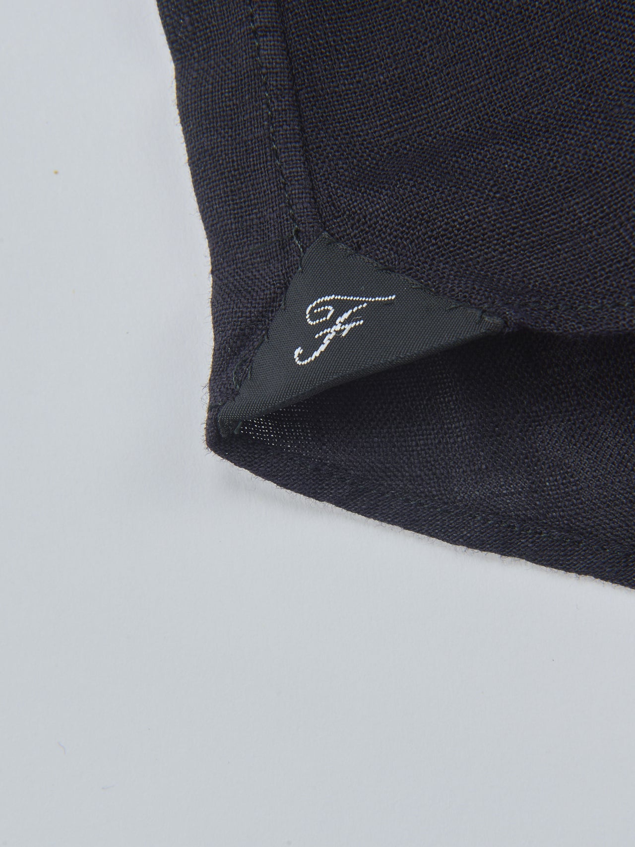 BARNEYS NEW YORK、FINAMORE  LUIGI、裾ロゴ