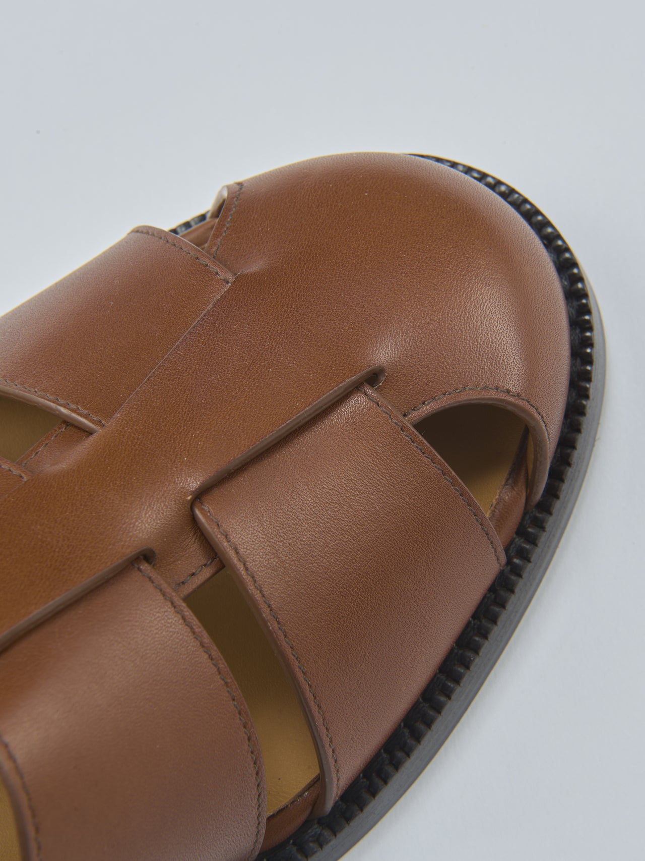 J.M. WESTON、LEATHER OPENWORK SANDAL #905、トゥ