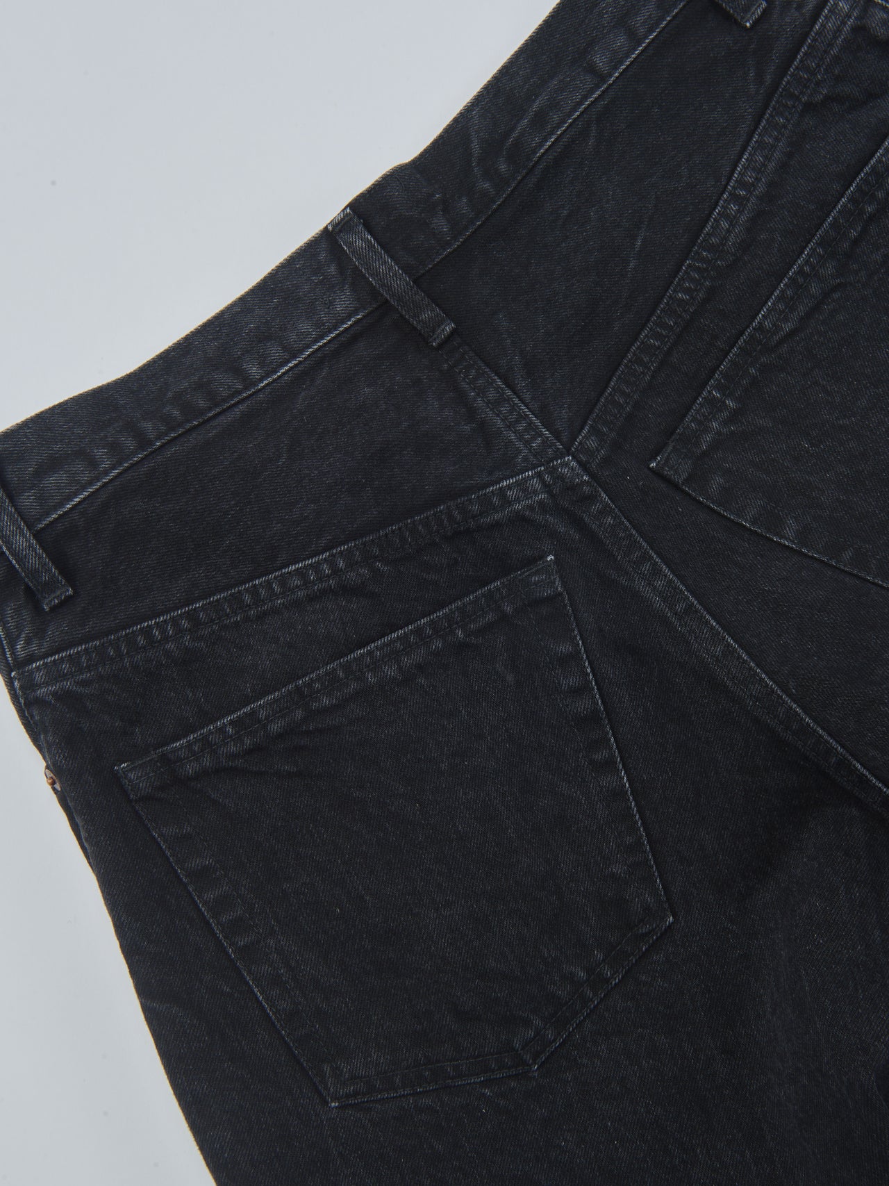 CEIVE、WIDE FIT、バックポケット