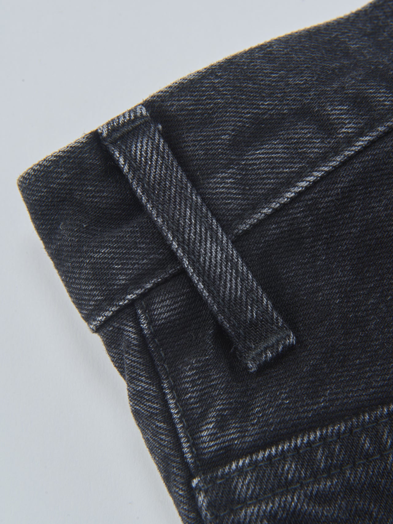 CEIVE、WIDE FIT、ベルトループ