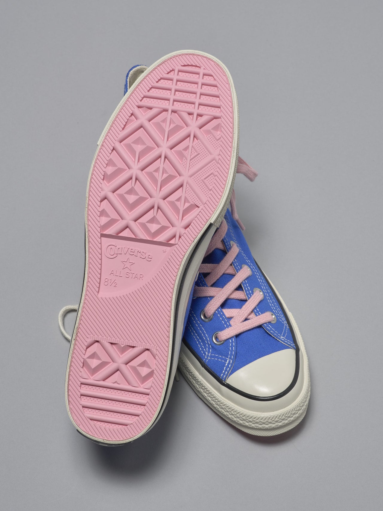 コンバース&times;MoMA デザインストアのコラボスニーカー　ALL STAR LGCY HI / MoMAのアウトソール