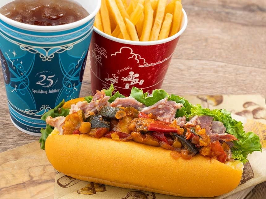 東京ディズニーシー食べ歩きメニュー 期間限定「スペシャルラタトゥイユサンド（ハム＆ハニーマスタード、エッグ）」