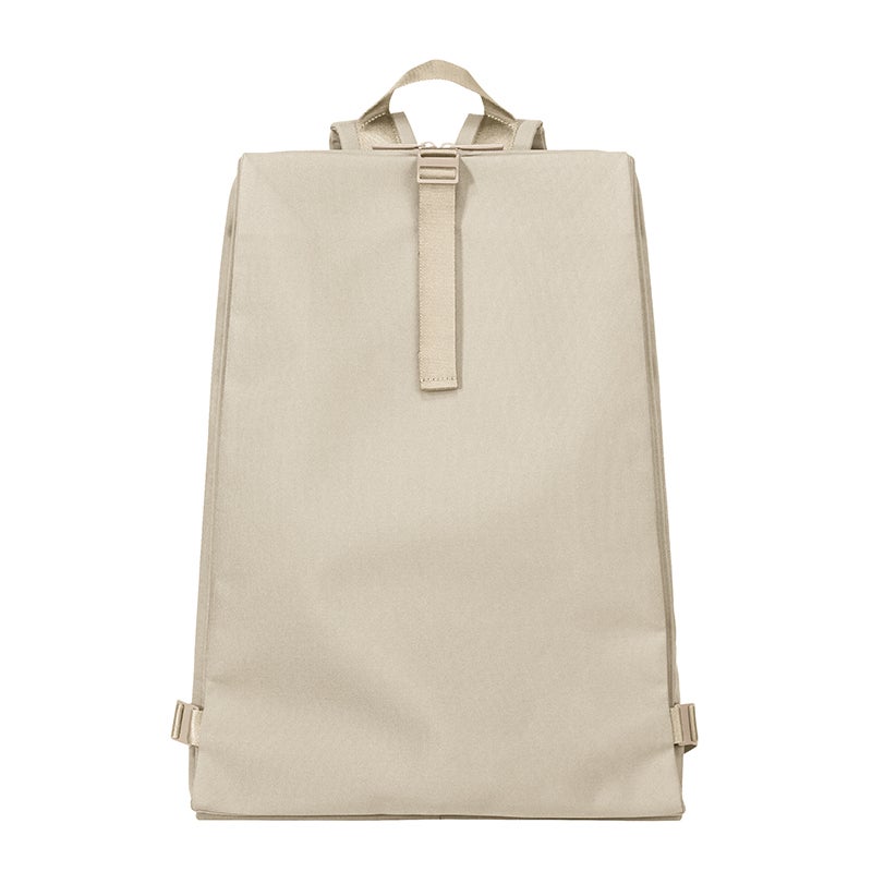 GOOD GOODS ISSEY MIYAKE(グッド グッズ イッセイ ミヤケ)の「JABARA(じゃばら)」ラージサイズのリュック アイボリー色