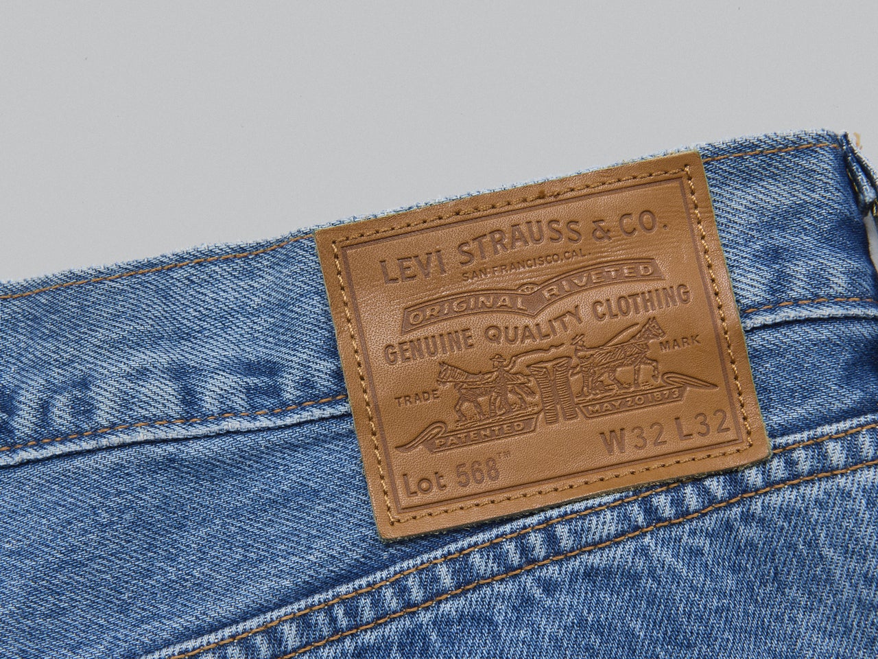 こういう万能な１本が欲しかった。リーバイス®の古着のようなジーンズを試着レビュー！[Levi’s® 568™ STAY LOOSE]【新作デニム図鑑】
