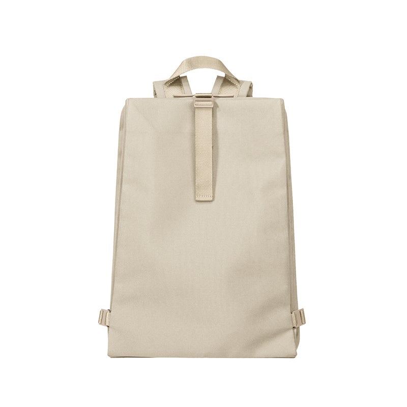 GOOD GOODS ISSEY MIYAKE(グッド グッズ イッセイ ミヤケ)の「JABARA(じゃばら)」ミディアムサイズのリュック アイボリー