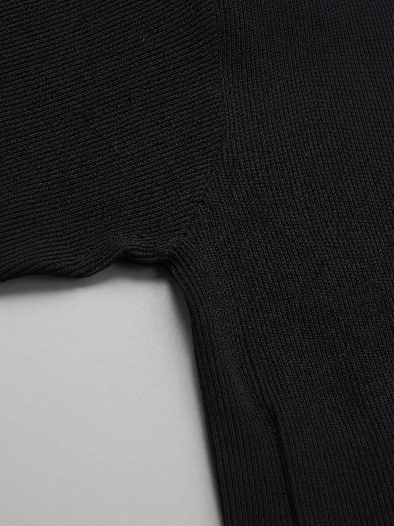 無印良品 紳士 乾きやすい洗えるリブ編みニットブルゾンの脇部分