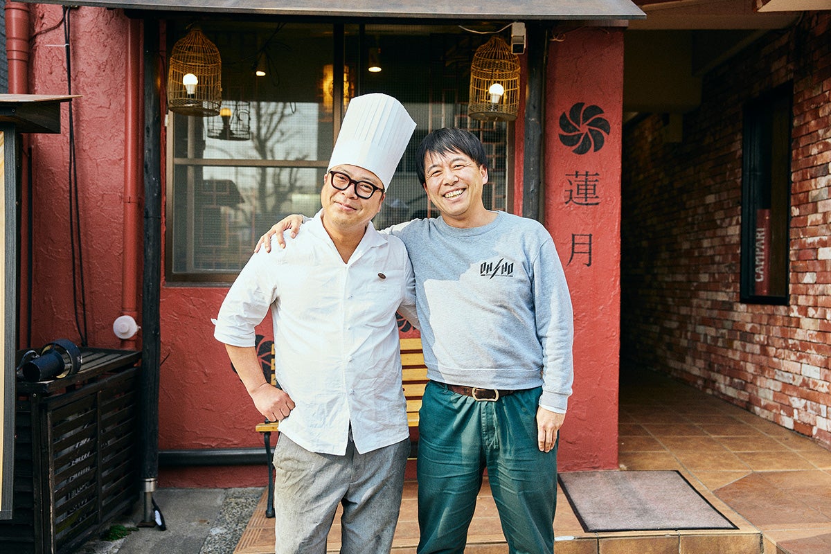東京・乃木坂にある手作り餃子の店「蓮月」店主とプロデューサー・池山千尋さん