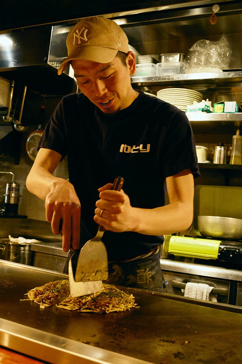 千歳烏山のお好み焼き店「遊人里」店主3