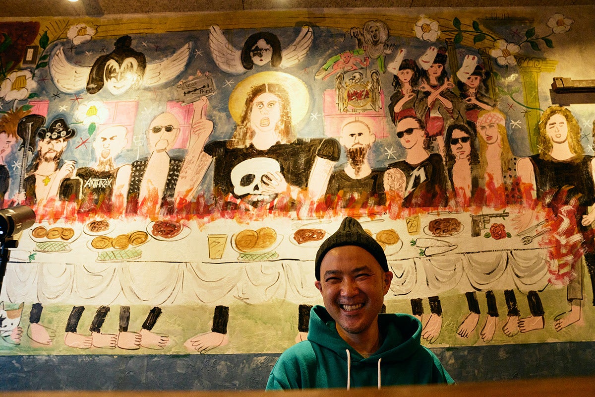 「高円寺メタルめし」店主お気に入りの壁画