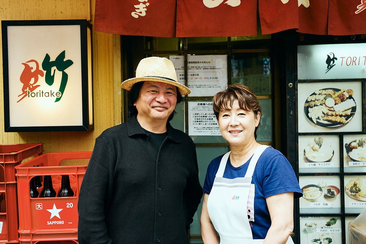 渋谷道玄坂にあるやきとりと鰻の店「鳥竹総本店」店主と、クリエイティブディレクター・サトウリッチマンさん