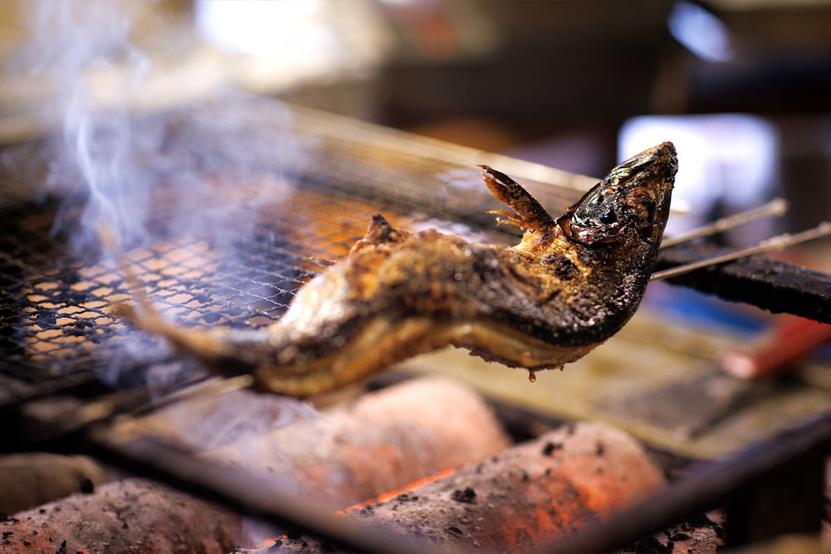 鎌田の定食屋「壱番隊」焼き魚定食の仕込み中3