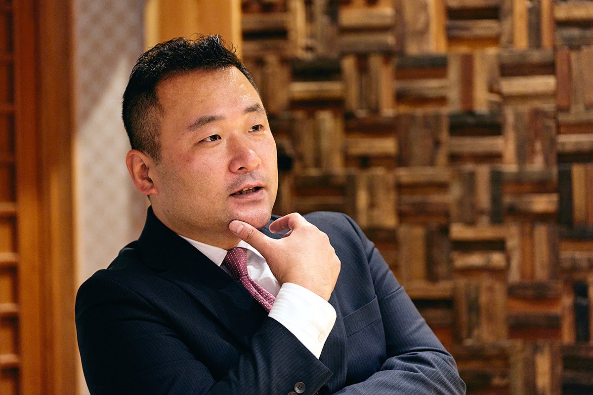 お店を紹介してくれた岡野さん1