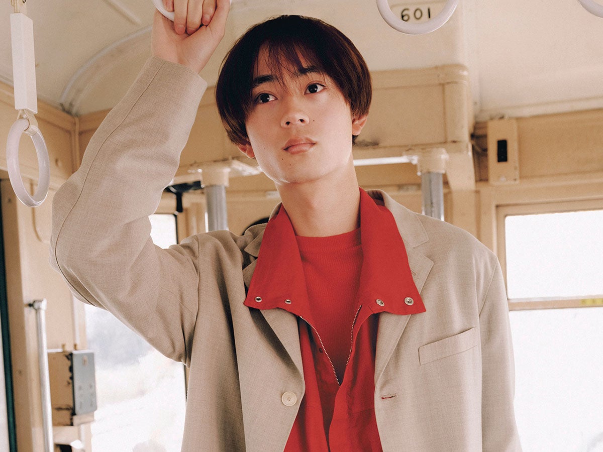 水沢林太郎は何色に旅する？赤、オレンジ、ミント、ライトイエロー、グリーン...この春はフレッシュで自由な着こなしを探しに行こう！