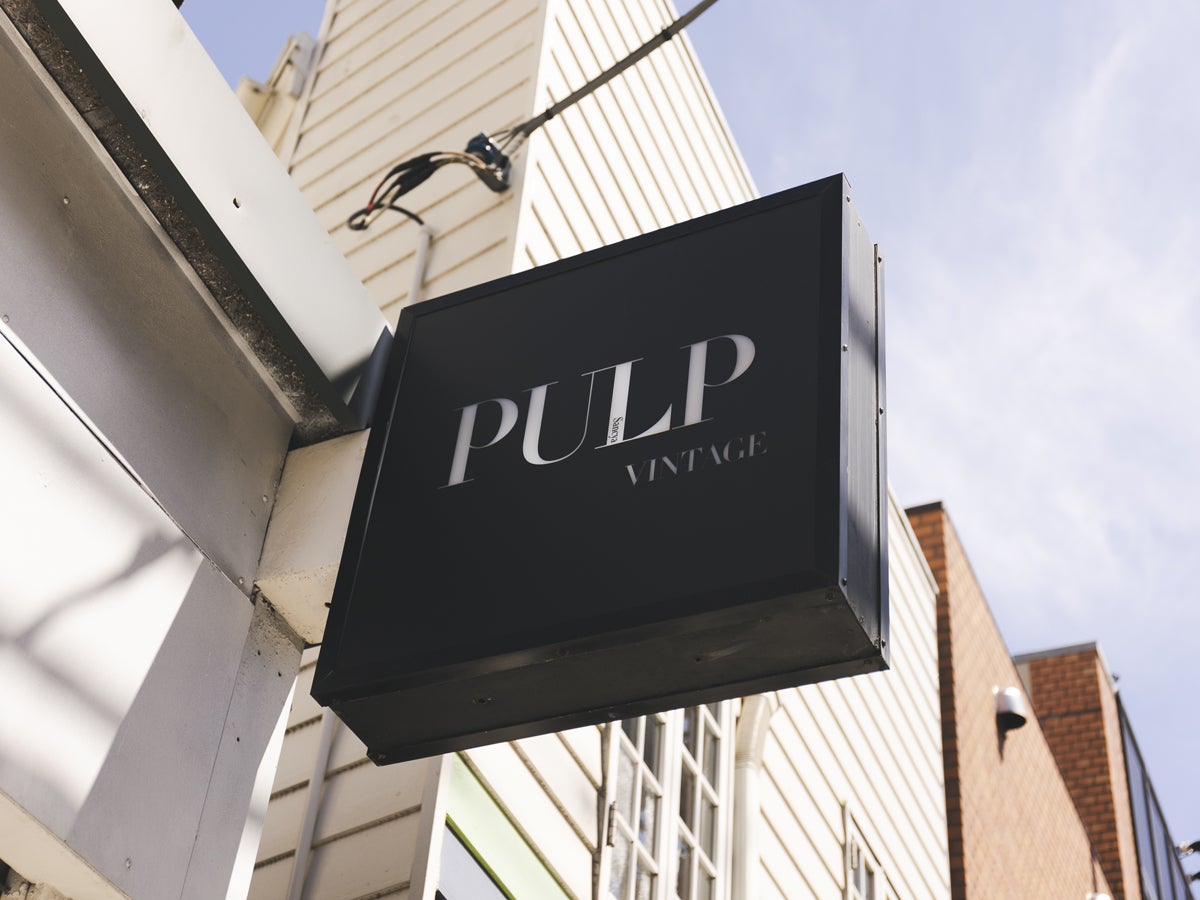 パルプヴィンテージの看板