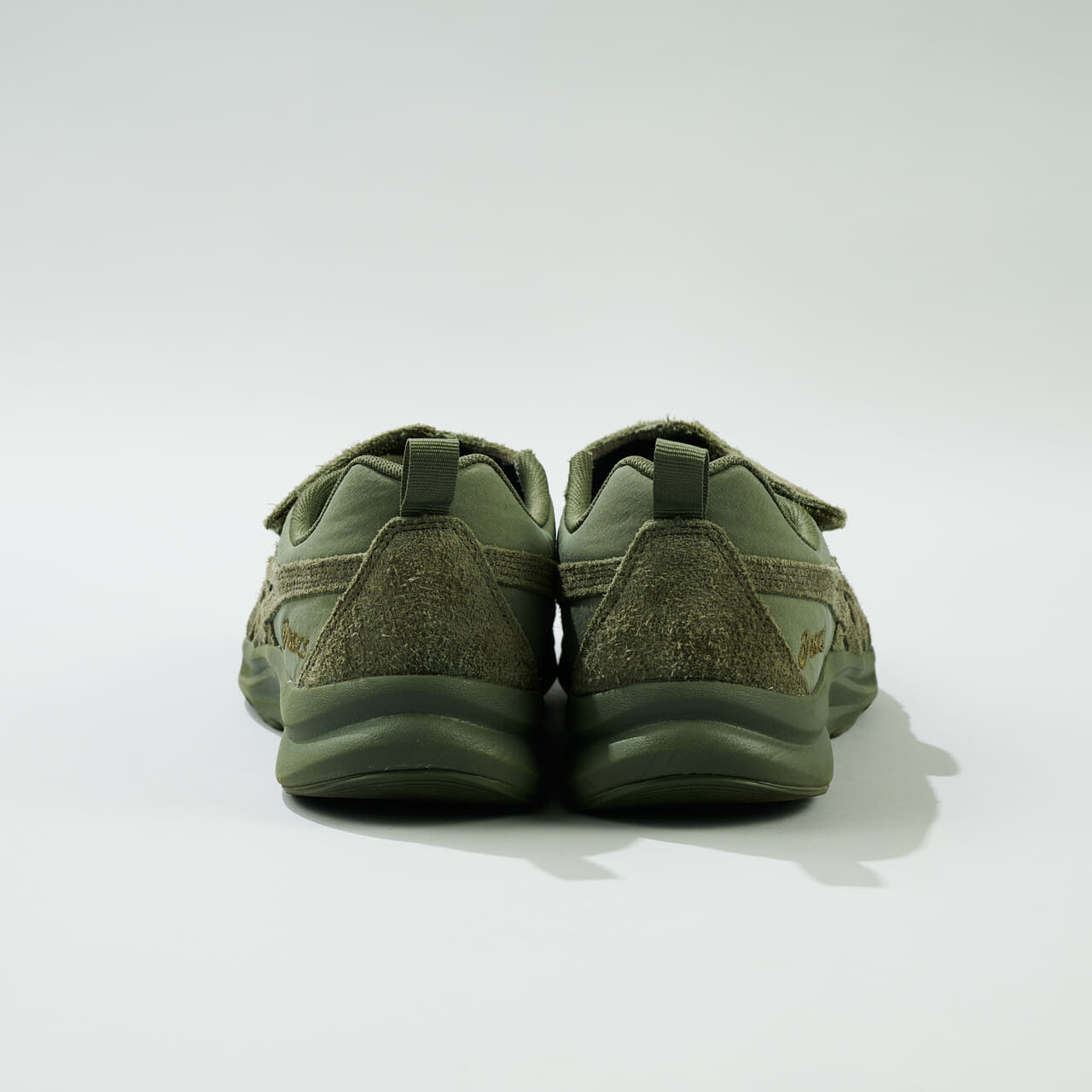 asics LIFEWALKER HERITAGE　バッグヒールカット