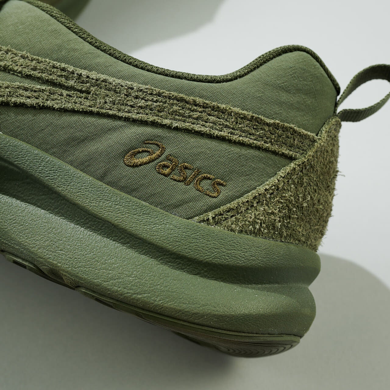 asics LIFEWALKER HERITAGE　かかと