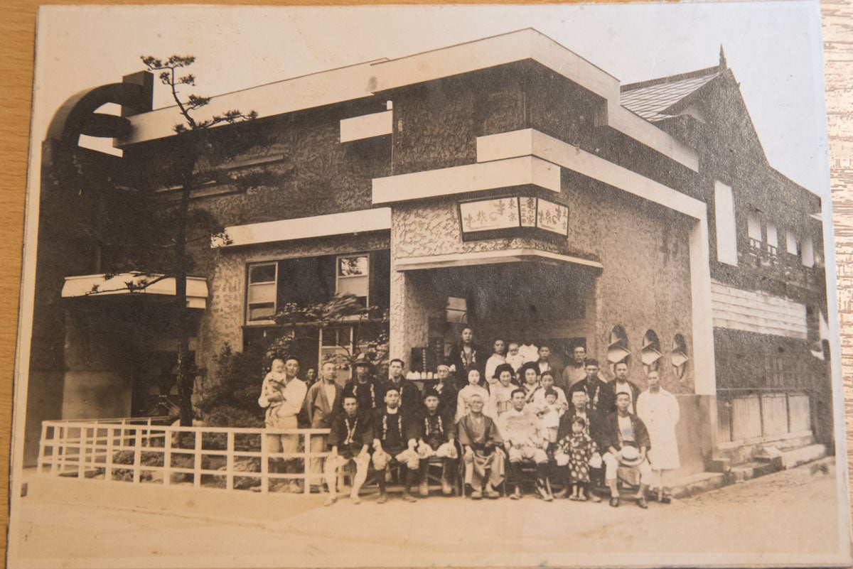 青森県五所川原市『亀乃家』昭和9年建造の店舗写真