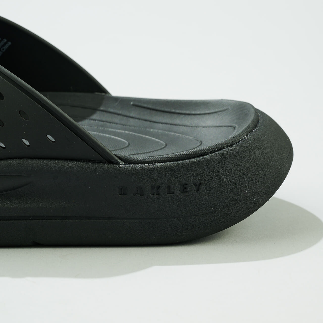 Oakley Studio Flip Flop ヒール