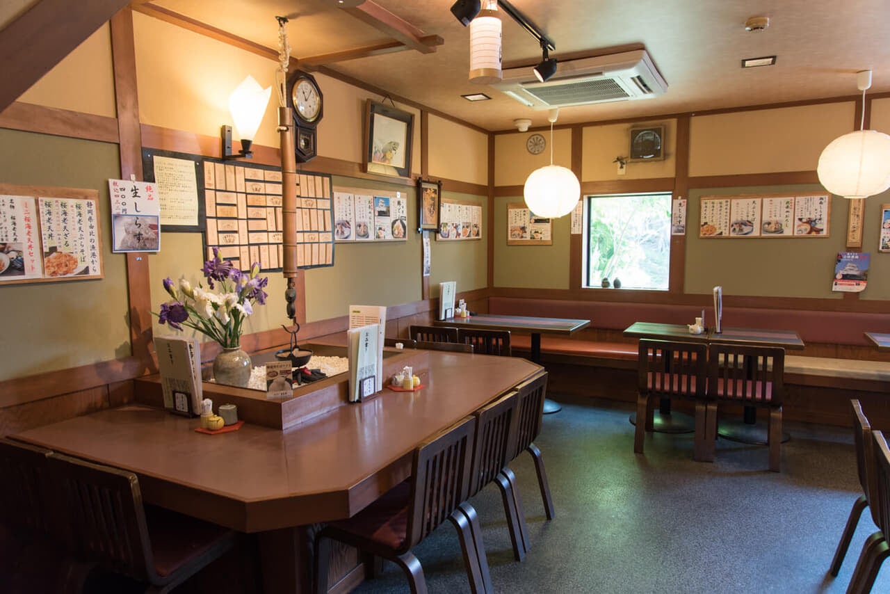 神奈川県小田原市『そば処橋本』内観