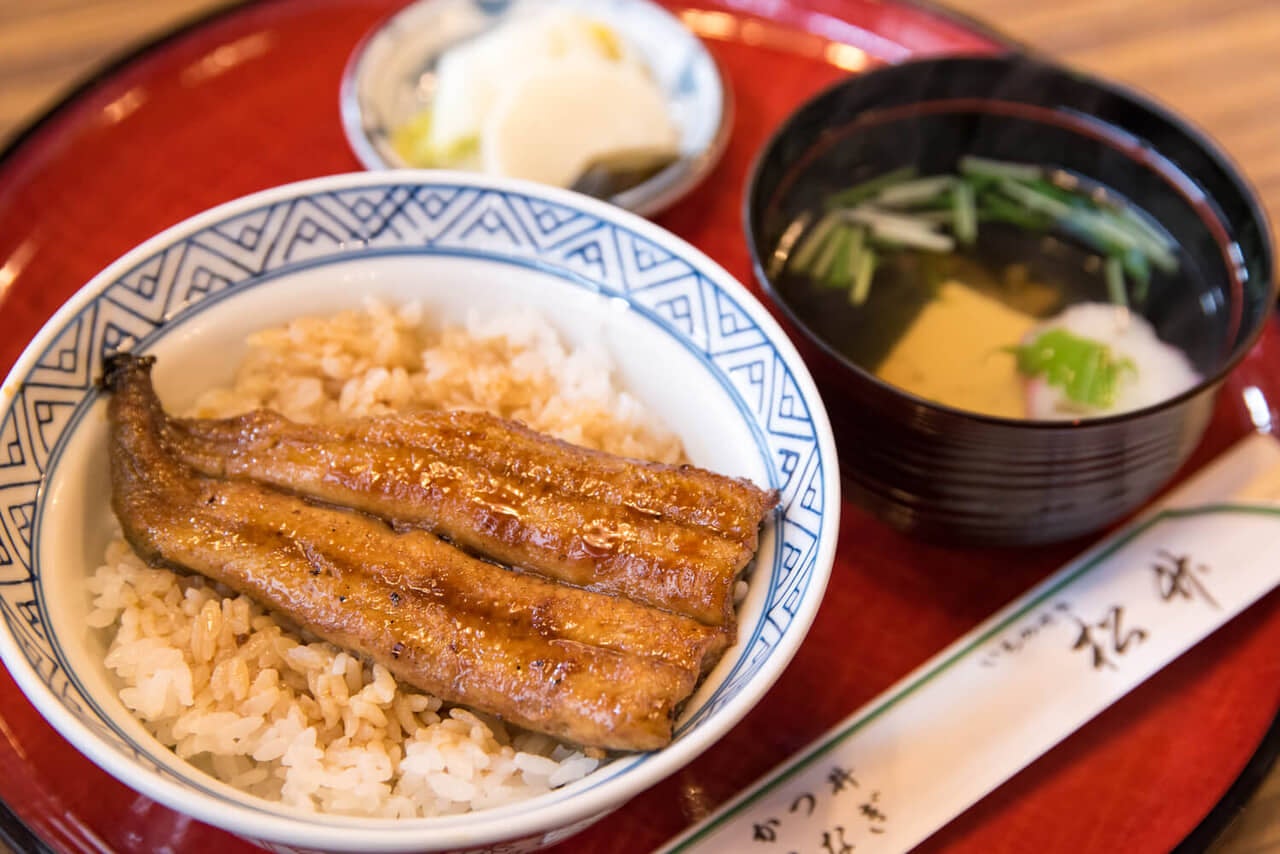 岩手県・一関市「和風レストラン松竹」鰻丼セット