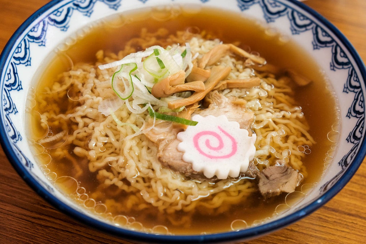 青森県弘前市「三忠食堂」ラーメン