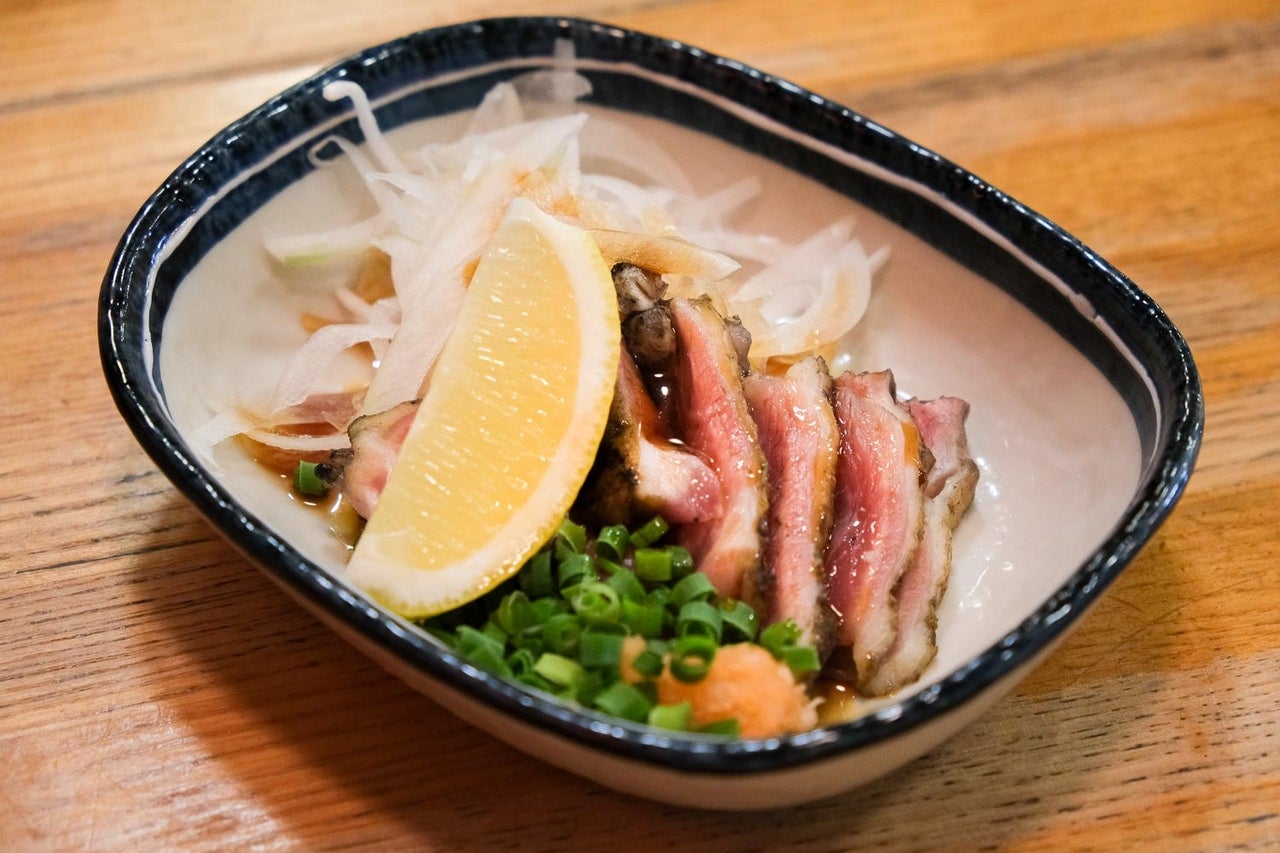 宮崎県日向市『お食事処ながとも』の地鶏のたたき