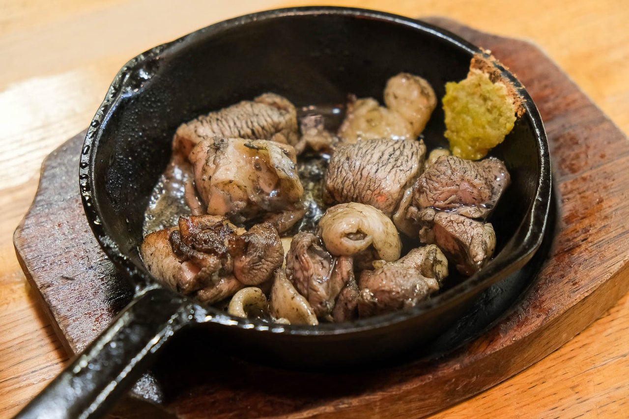 宮崎県日向市『お食事処ながとも』の地鶏もも炭火焼き