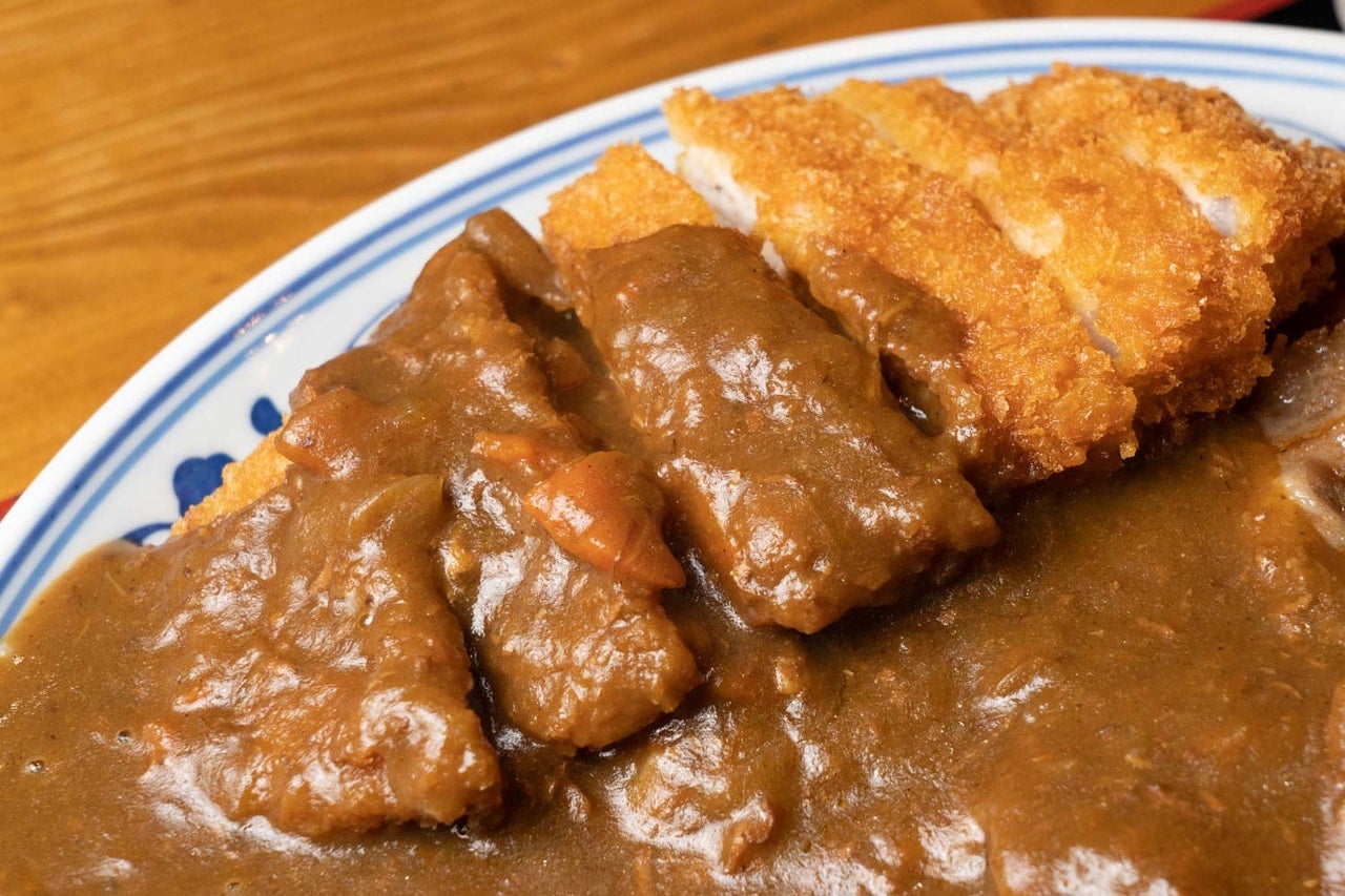 【東京都・豊島区】「伊東食堂」元豚のロースを使った大ぶりのカツも!