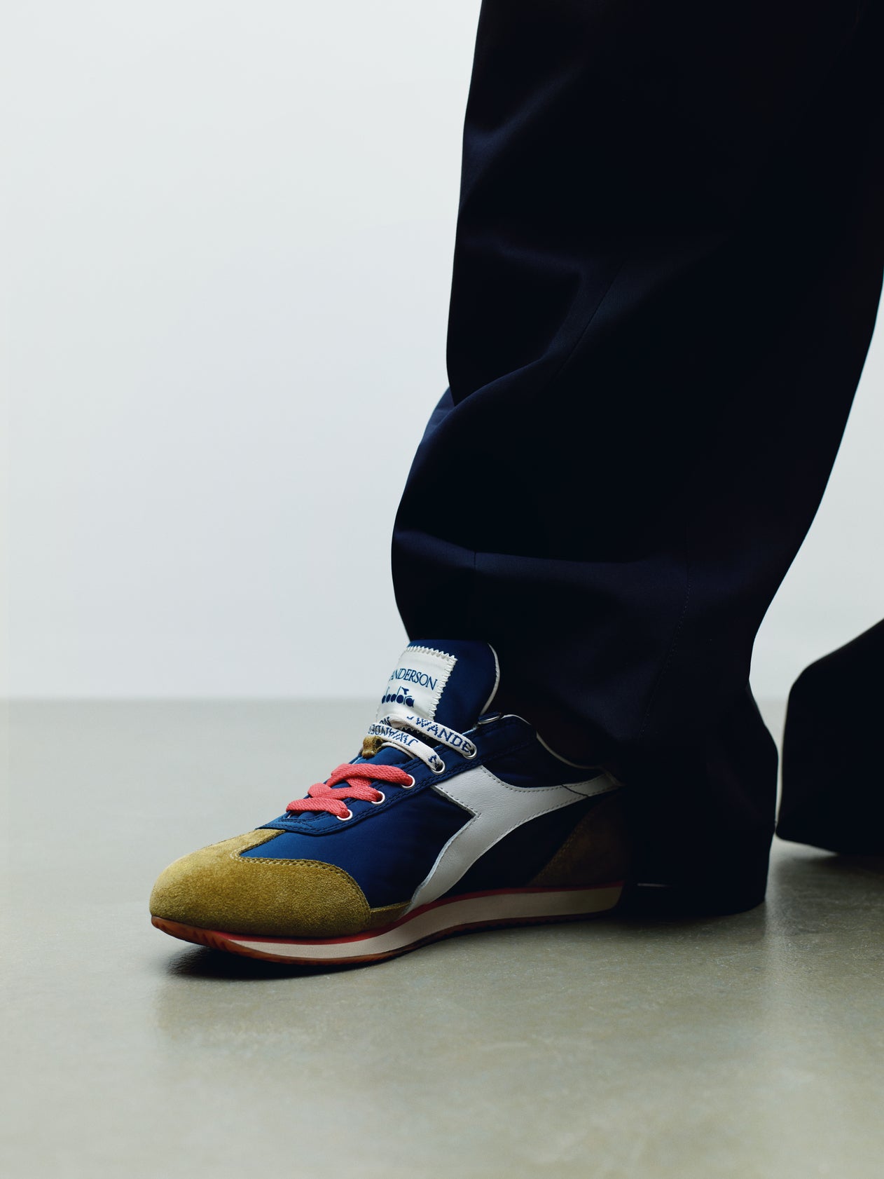 着画　JW ANDERSON&times;Diadora 