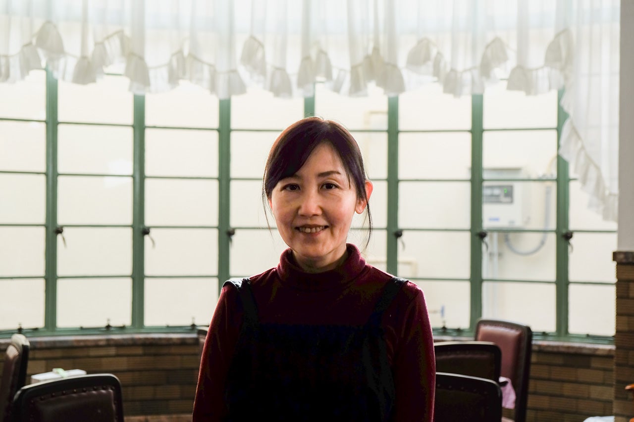 兵庫県神戸市「御影公会堂食堂」食堂の看板を受け継ぐ鈴木眞紀子さん