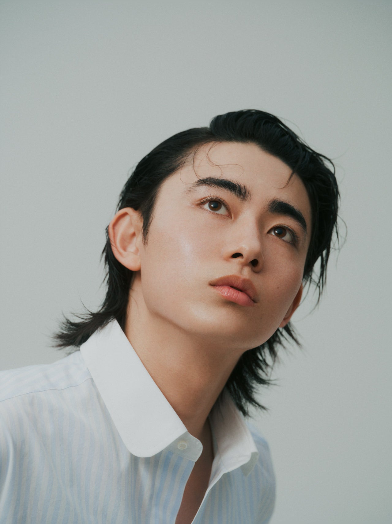 水分で満たされ潤った豊田裕大さんの肌