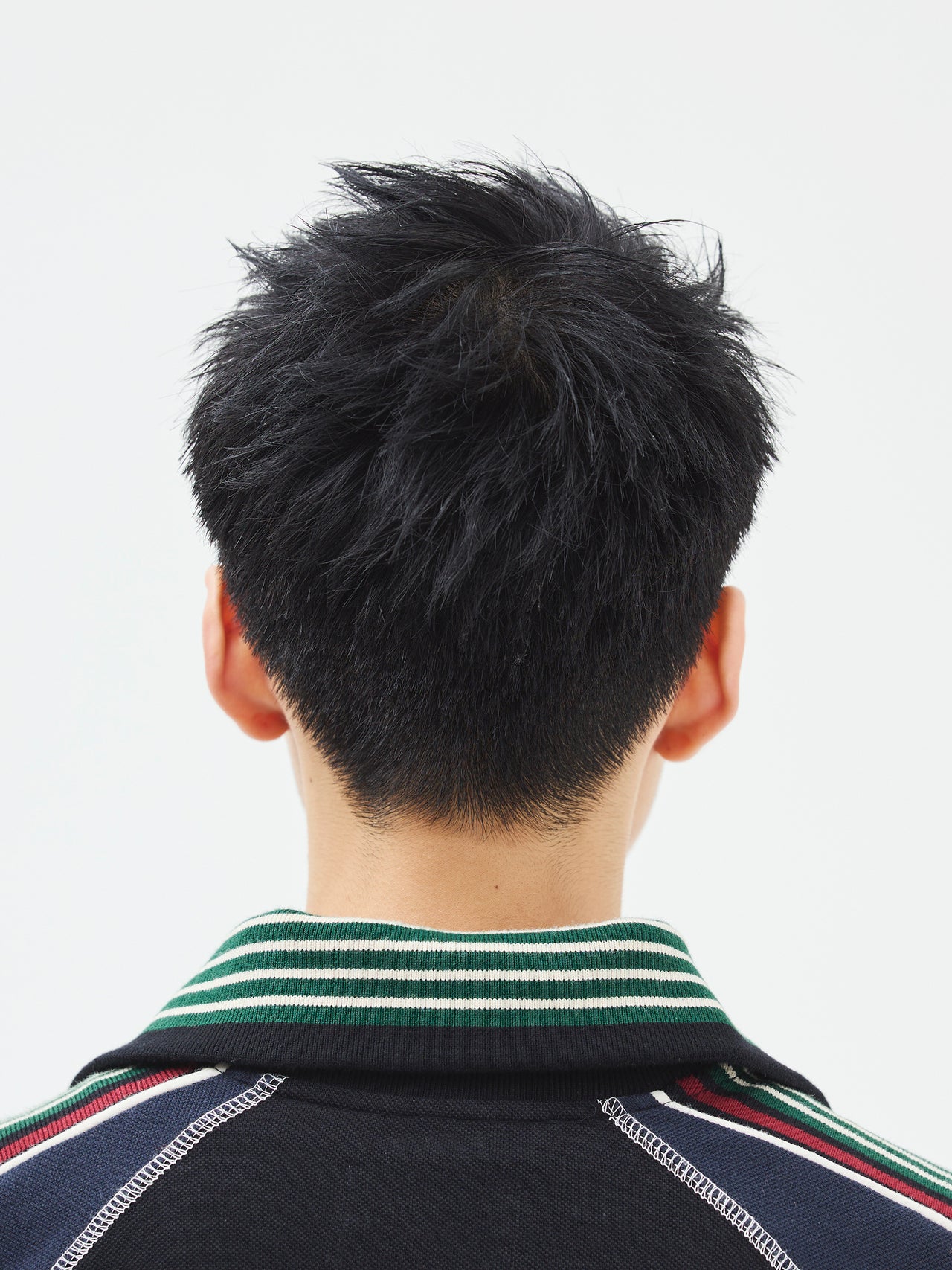 感度の高いメンズが注目する、潔くかっこいいベリーショート_back