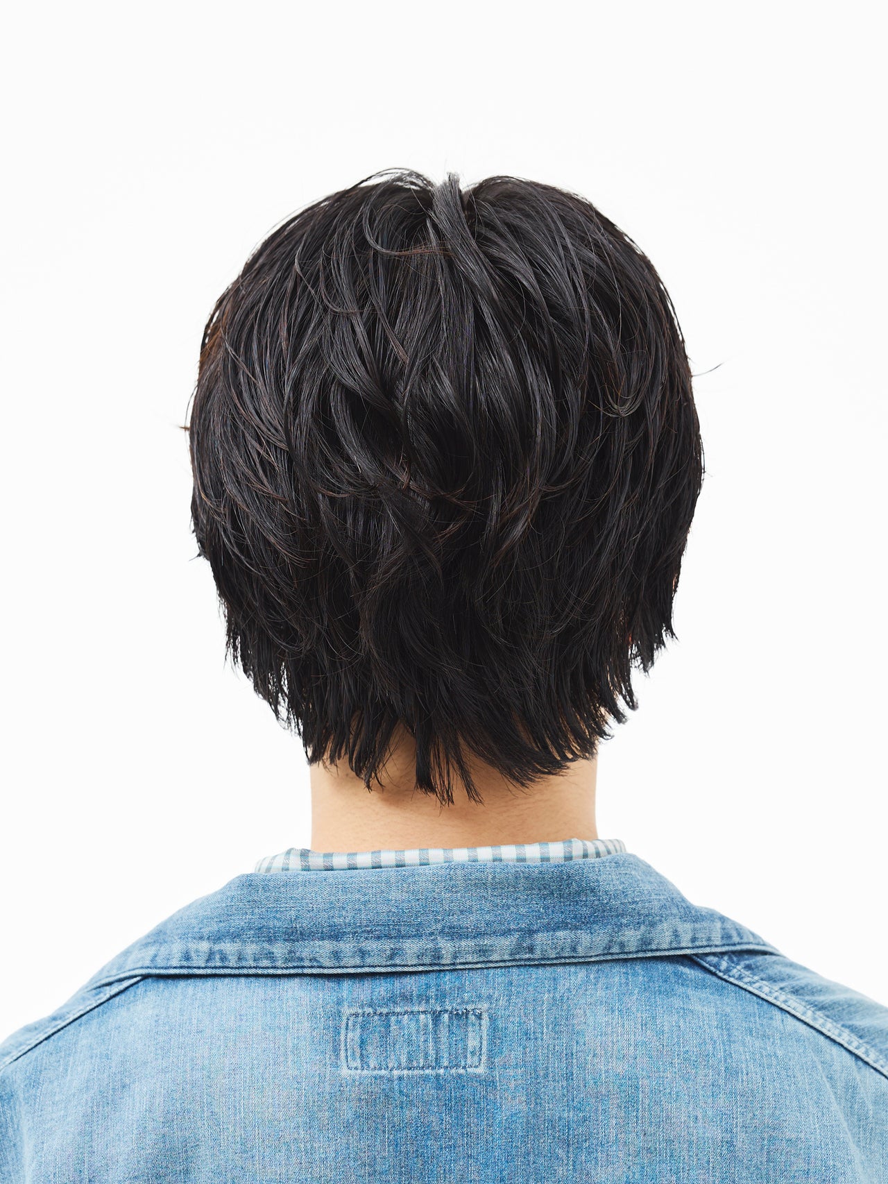 無難から卒業し雰囲気に差をつける「ミディアムセンターパート」【東京最旬ヘアカタログ】